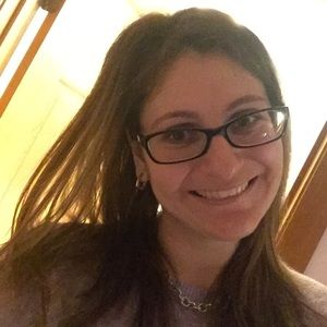 Meet your Posher, Angela